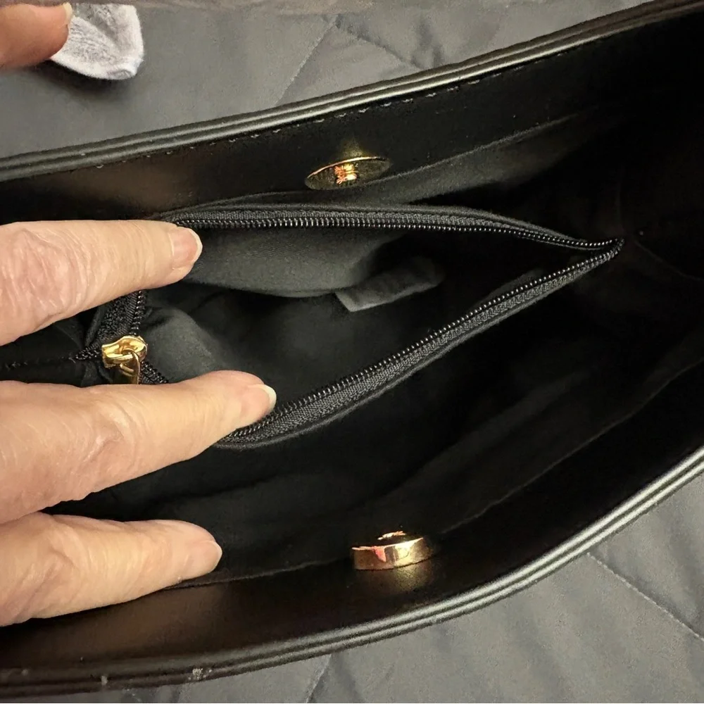 NWT AOTA Elena Vegan Leather Bucket Bag with Detachable Crossbody